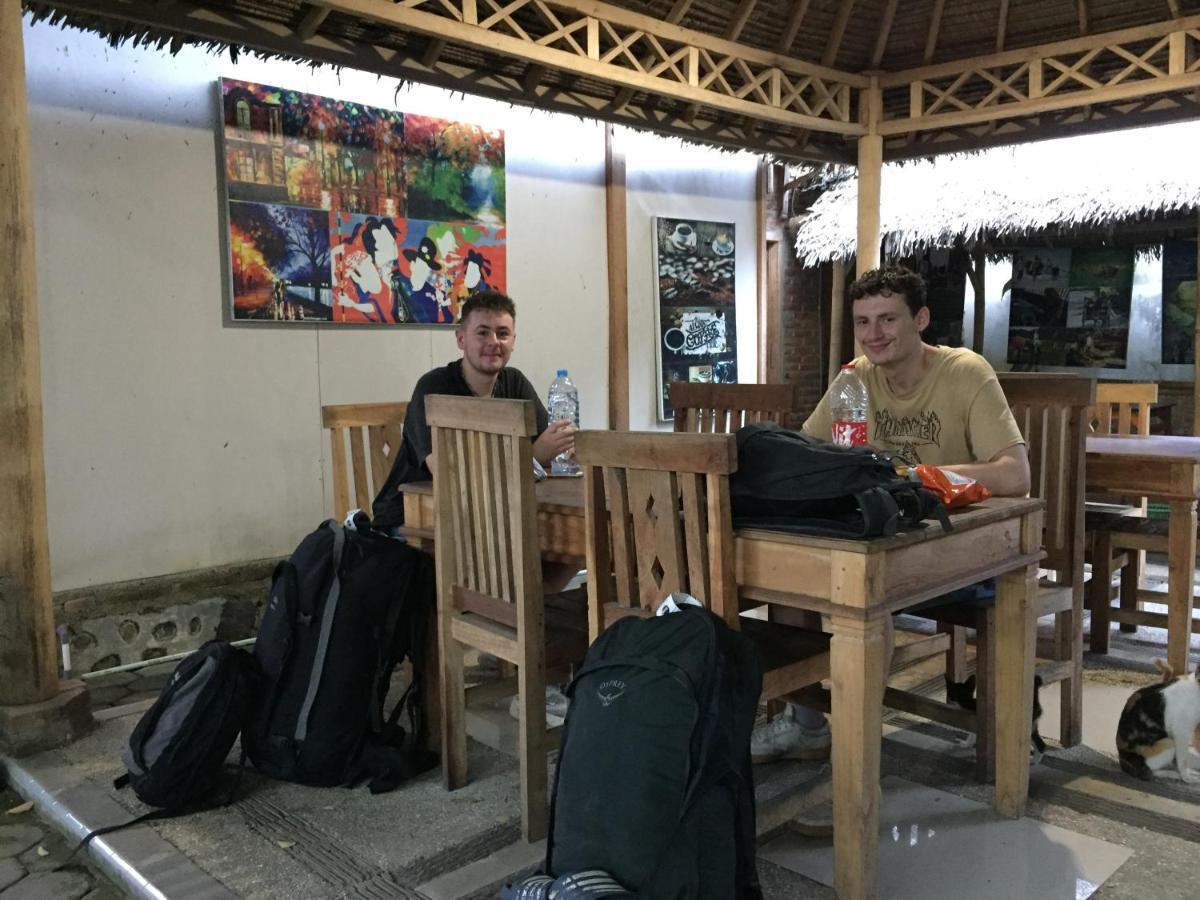 Backpacker Kawah Ijen Hostel Banyuwangi  Εξωτερικό φωτογραφία